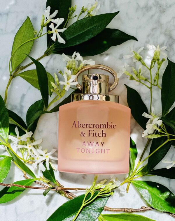 Abercrombie and Fitch Away Tonight Women 100ml EDP Spray - Image 4